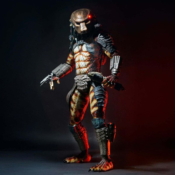 PREDATOR - ¼ SCALE FIGURE - CITY HUNTER PREDATOR WITH LED LIGHTS