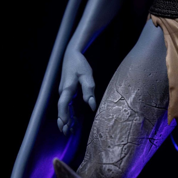 Art Scale Demona statue, 29 cm - Iron Studios Gargoyles, the angels of the night