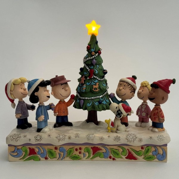 O Christmas Tree : Charlie Brown & Friends LED Musical Christmas Figurine - Peanuts