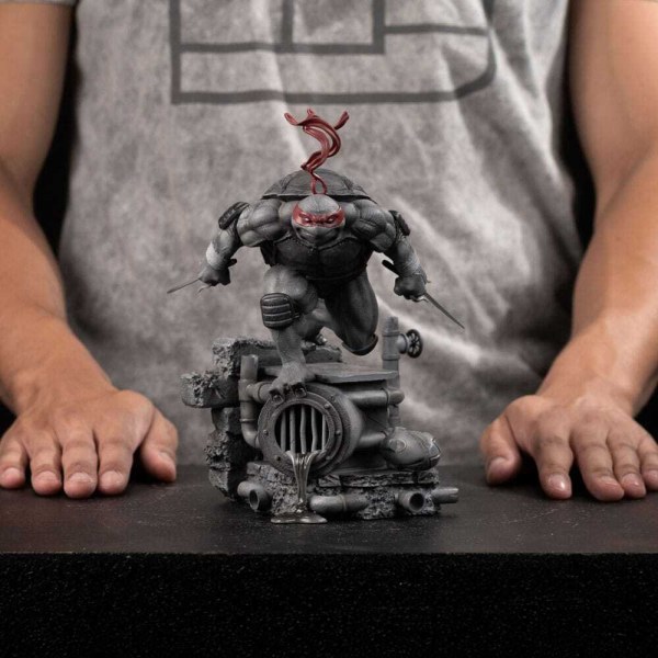 Ninja Turtles statuette 1/10 Art Scale Raphael Black and White Variant 26 cm