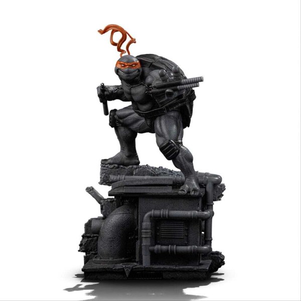 Ninja Turtles statuette 1/10 Art Scale Michelangelo Black and White Variant 26 cm