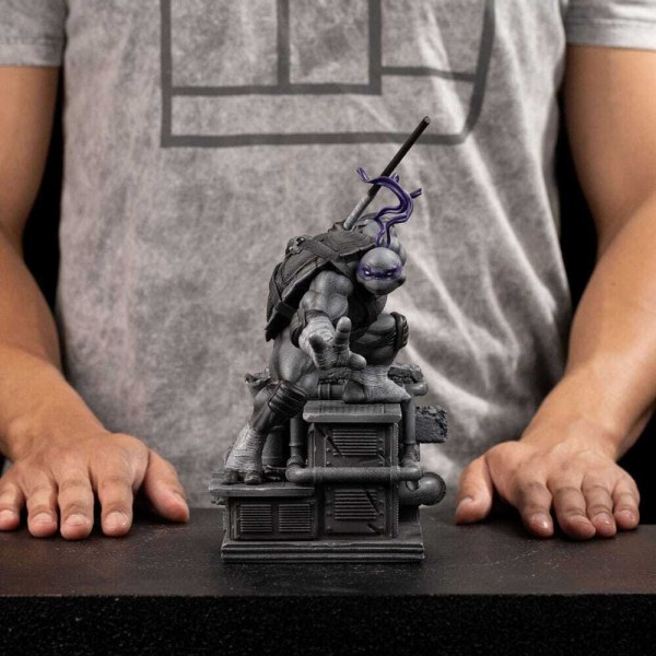 Ninja Turtles statuette 1/10 Art Scale Donatello Black and White Variant 26 cm