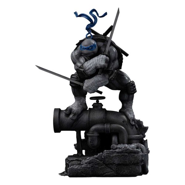 Ninja Turtles statuette 1/10 Art Scale Leonardo Black and White Variant 26 cm