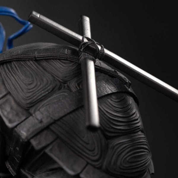 Ninja Turtles statuette 1/10 Art Scale Leonardo Black and White Variant 26 cm