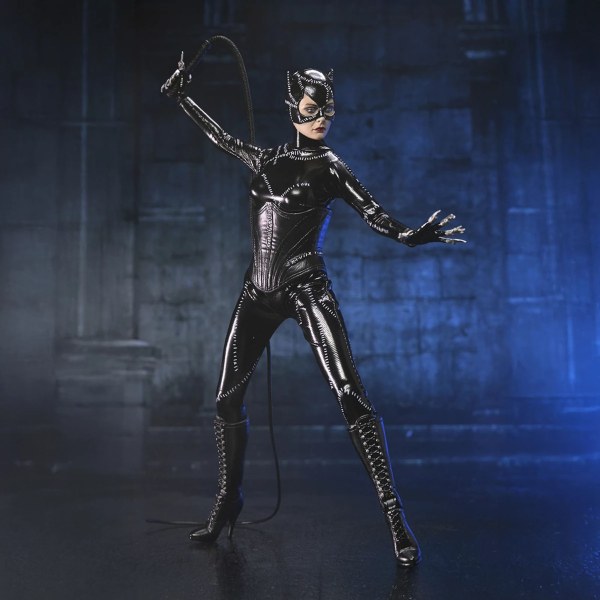 CLOTHED ACTION FIGURE CATWOMAN - NECA BATMAN RETURNS