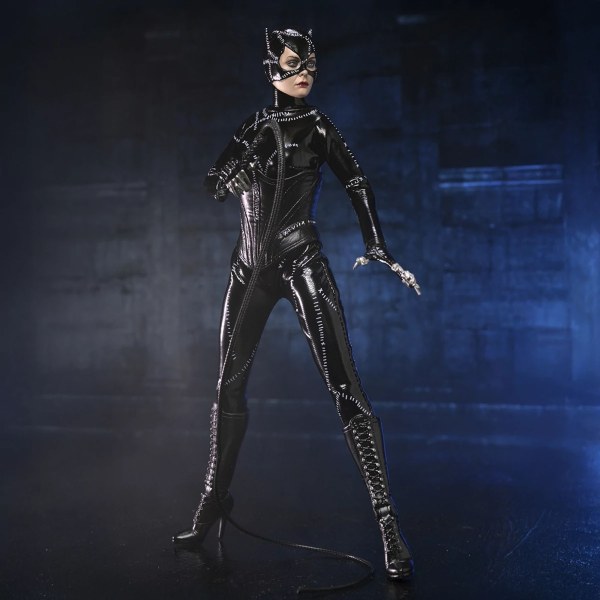 CLOTHED ACTION FIGURE CATWOMAN - NECA BATMAN RETURNS