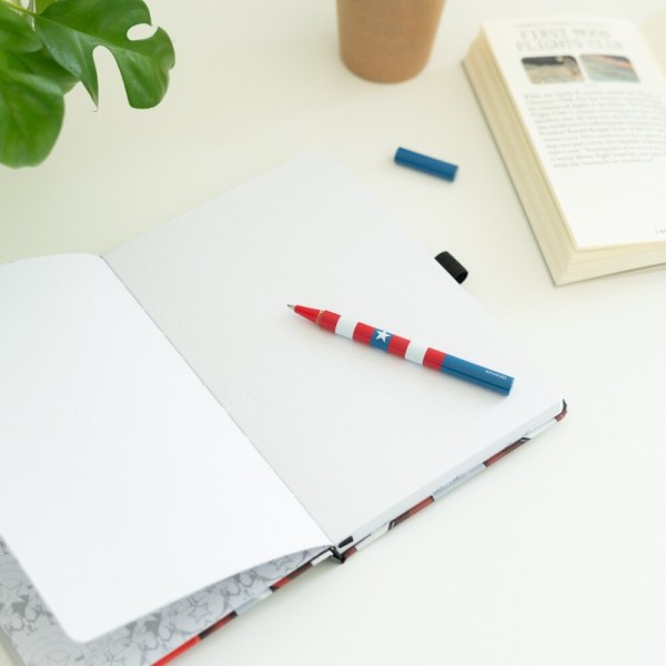 UNIFORM PREMIUM A5 NOTEBOOK WITH PEN - MARVEL CAPTAIN AMERICA