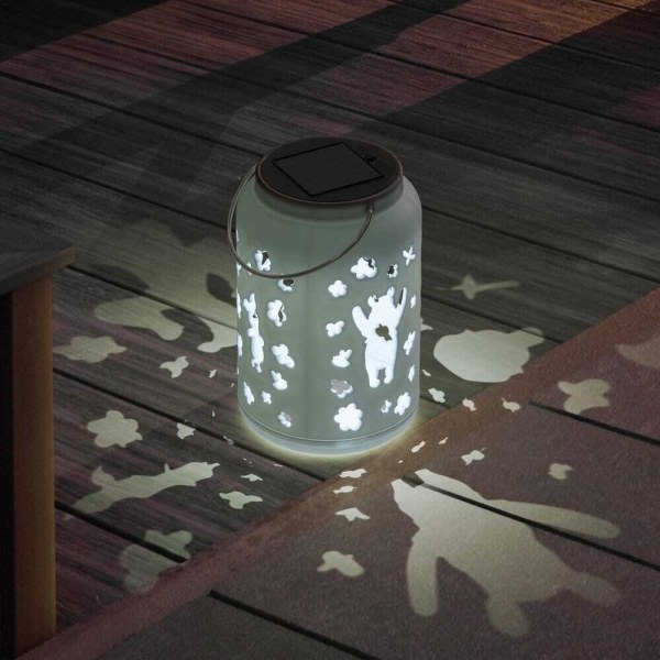 LunaGlo Winnie the Pooh Solar Projection Lantern - Disney
