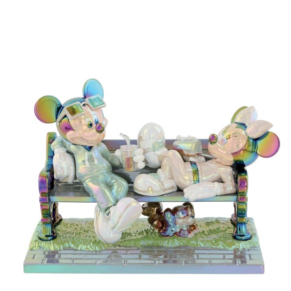 MICKEY & MINNIE ON THE CHAIR FIGURINE WITH ELECTROPLATING FINISH - DISNEY SHOWCASE
