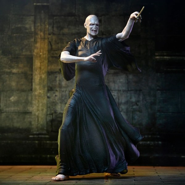 HARRY POTTER - 7" SCALE ACTION FIGURE - LEGACY COLLECTION - VOLDEMORT