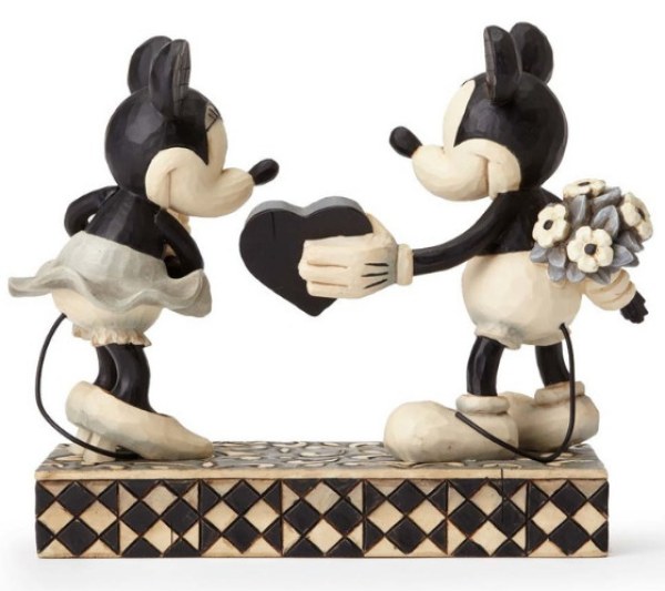 MICKEY OFFERS A GIFT TO MINNIE - DISNEY TRADITIONS