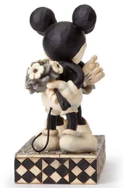 MICKEY OFFERS A GIFT TO MINNIE - DISNEY TRADITIONS