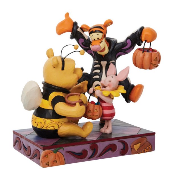 WINNIE THE POOH & FRIENDS AT HALLOWEEN - DISNEY TRADITIONS