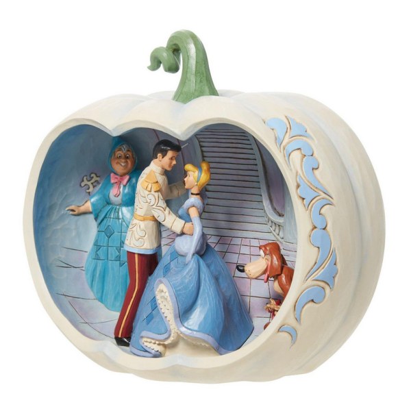 CINDERELLA CARRIAGE MOVIE SCENE - DISNEY TRADITIONS