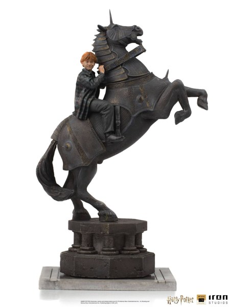 RON WEASLEY AT THE WIZARDS CHESSBOARD ART SCALE - HARRY POTTER
