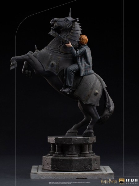 RON WEASLEY AT THE WIZARDS CHESSBOARD ART SCALE - HARRY POTTER