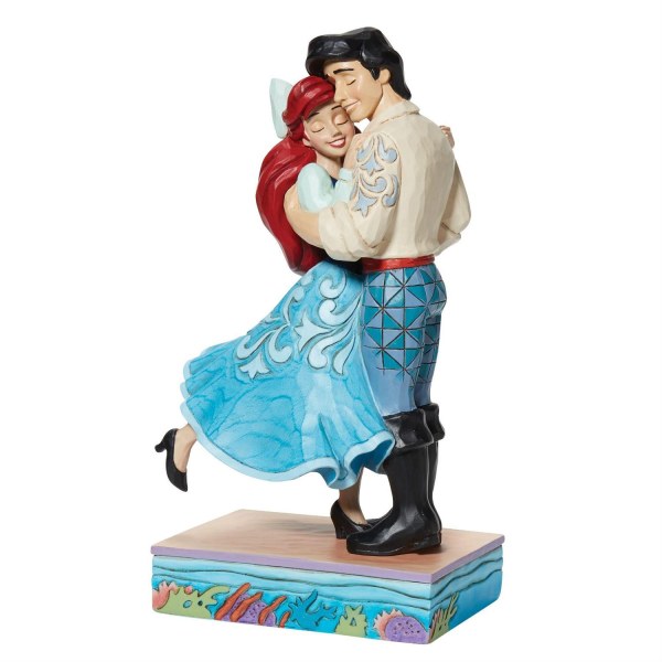 ARIEL AND ERIC LOVE - DISNEY TRADITIONS