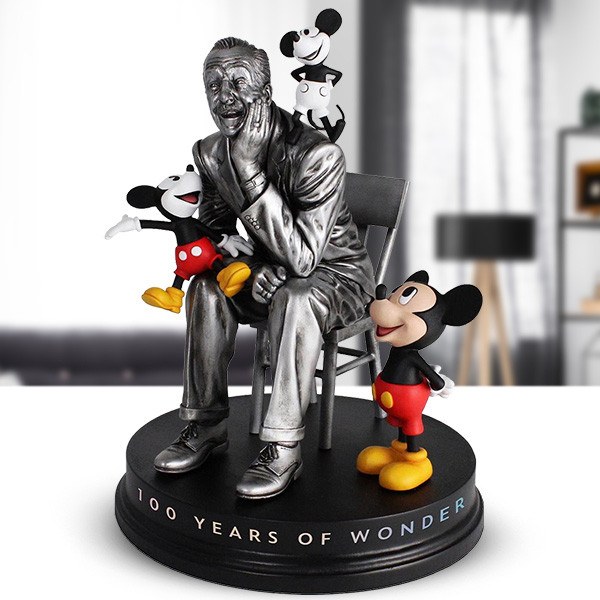 WALT WITH MICKEY THROUGH THE DISNEY YEARS - DISNEY 100 - DISNEY GRAND JESTER